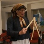 Humorinas kockás túlélőkészlettel