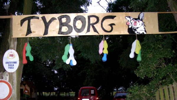 Halálkomolytalan történetek