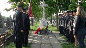 Tűzoltók koszorúzása