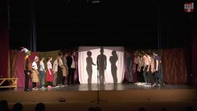 Duna Menti Tavasz A császárnő új ruhája