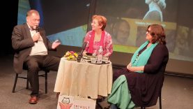 Liszka József, Haraszti Mária és L. Juhász Ilona a Győri Könyvszalonon – Fotó: Maszlavér Edit