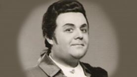 Réti József Almaviva gróf szerepében