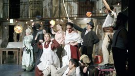 Gazdag szegények – Komáromi Jókai Színház