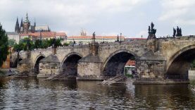 1200px-Praag_012