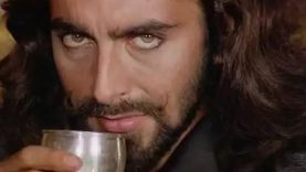 Kabir Bedi
