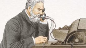 Alexander Graham Bell a telefonnál