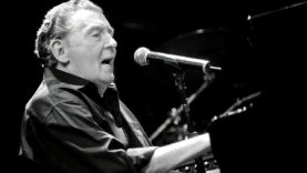Jerry_Lee_Lewis_wikipedia-1024×640