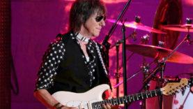 Jeff_Beck_Live_MG_3865-compressed-939×1024