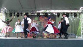 Nádos néptánccsoport