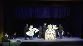 A pelikánmadár (bábos mese)