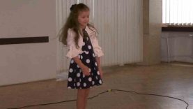 1 kat vers Megyesi Lilla Anna