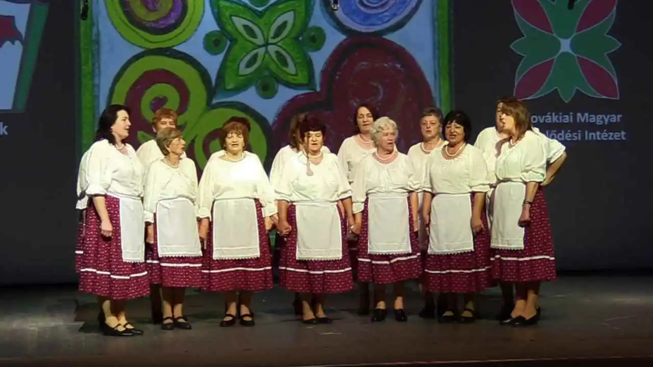 Nyárasdi Népdalkör