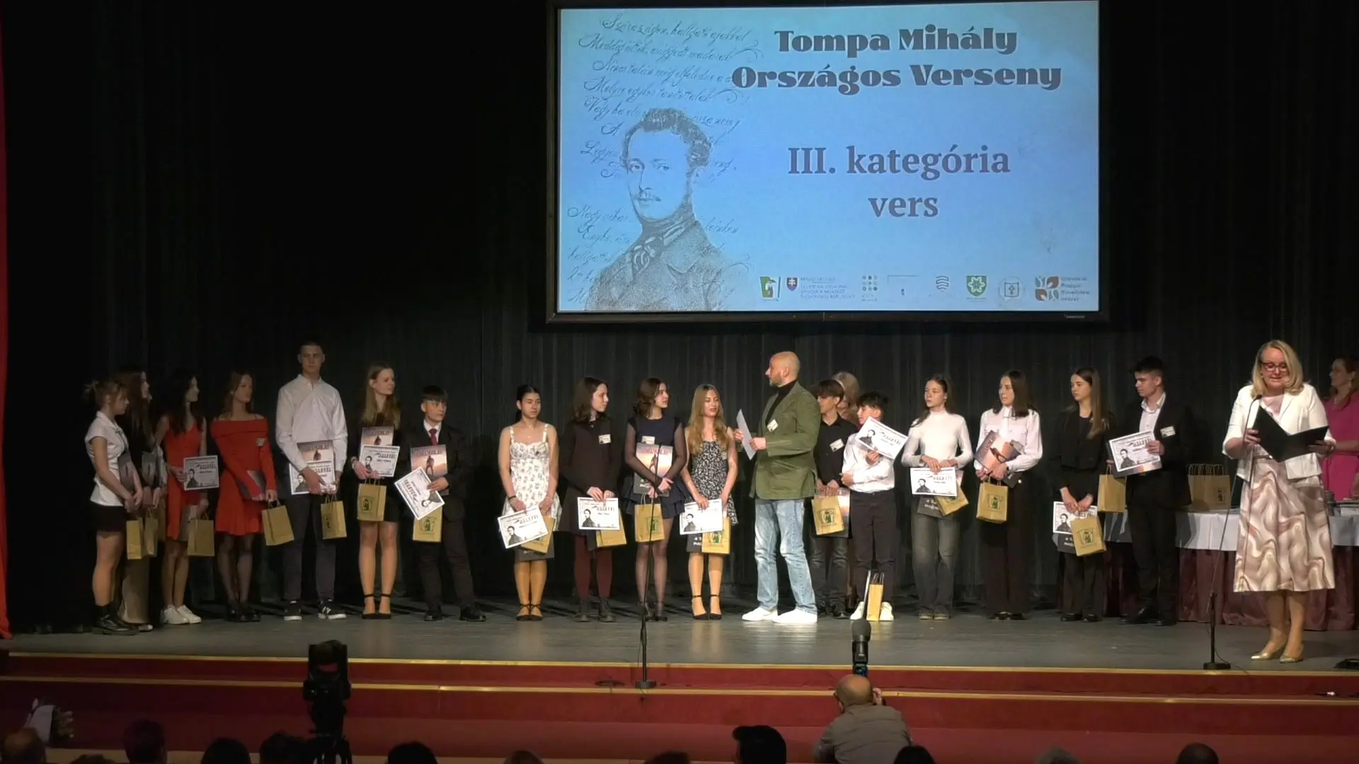 tompa gála2